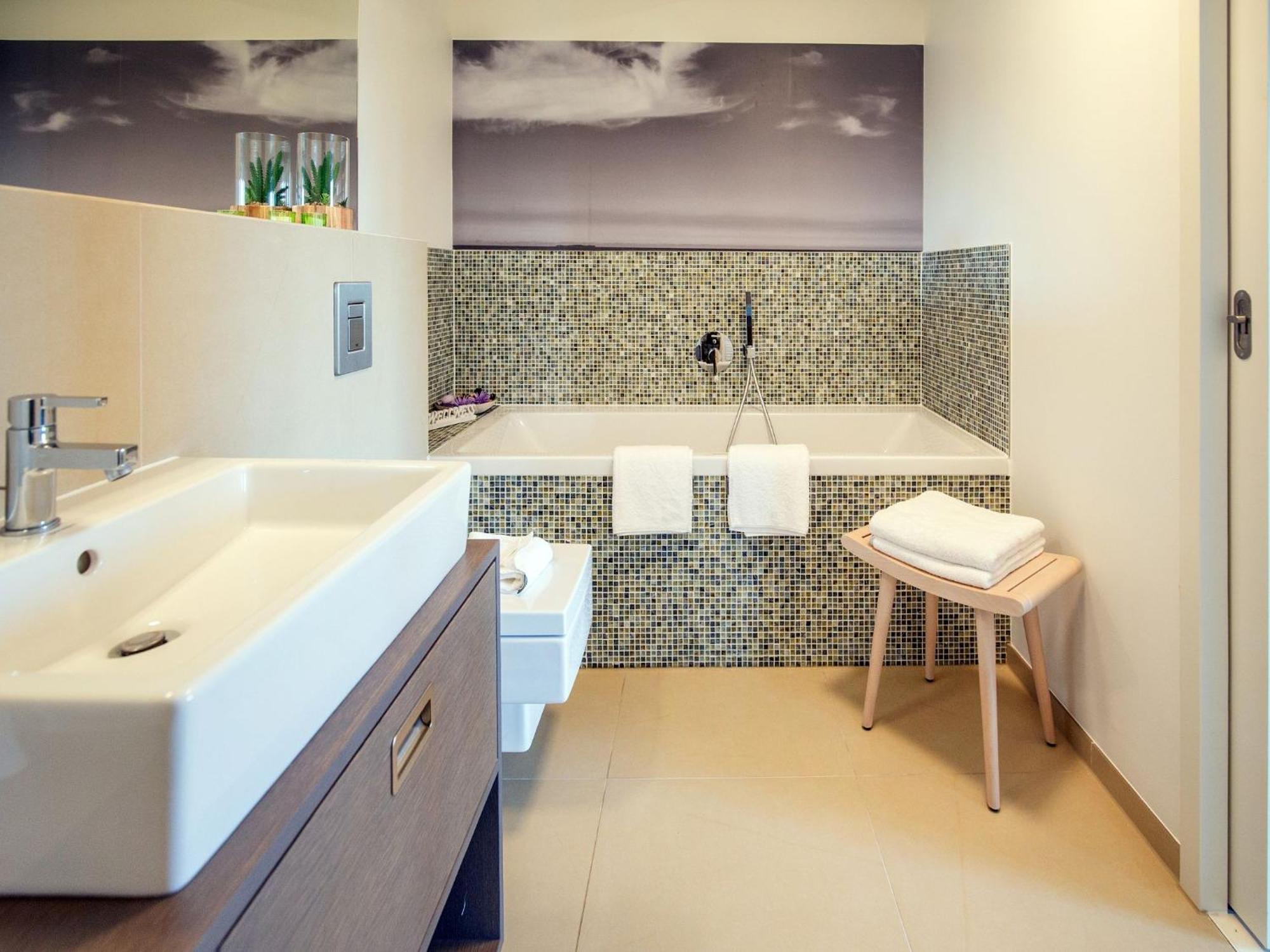 Duenenresidenz Prora - Ferienwohnung Mit Meerblick, 2 Schlafzimmern, Sauna Und Balkon Np-404 빈츠 외부 사진
